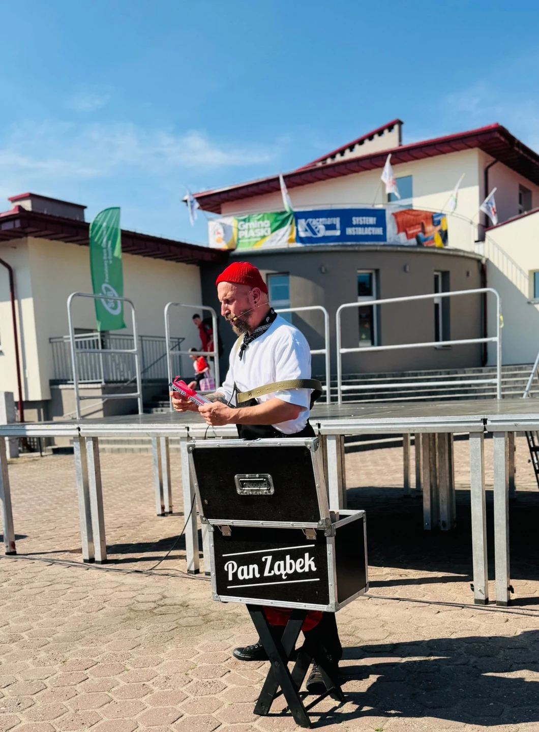 Pan Ząbek zagości w Piaskach z wielką gwiazdorską oprawą — zdjęcie 7