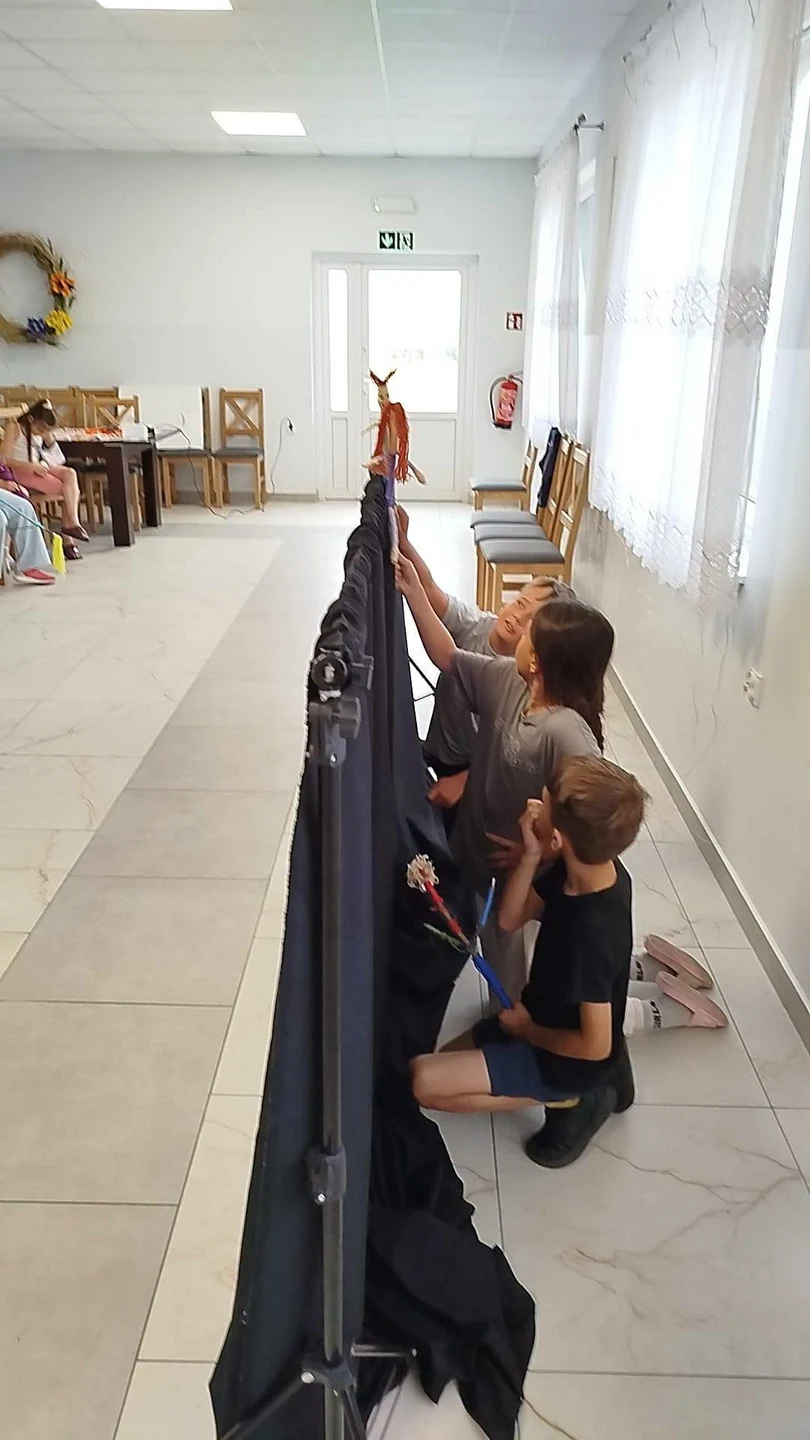 Duśkowe animacje i patykowy teatrzyk w Strzelcach Małych — zdjęcie 22