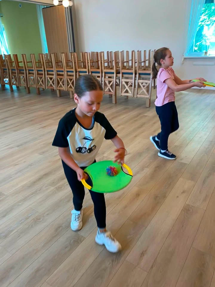 Zvvinna Akademia Ruchu bawiła się sportowo w Bodzewie — zdjęcie 9