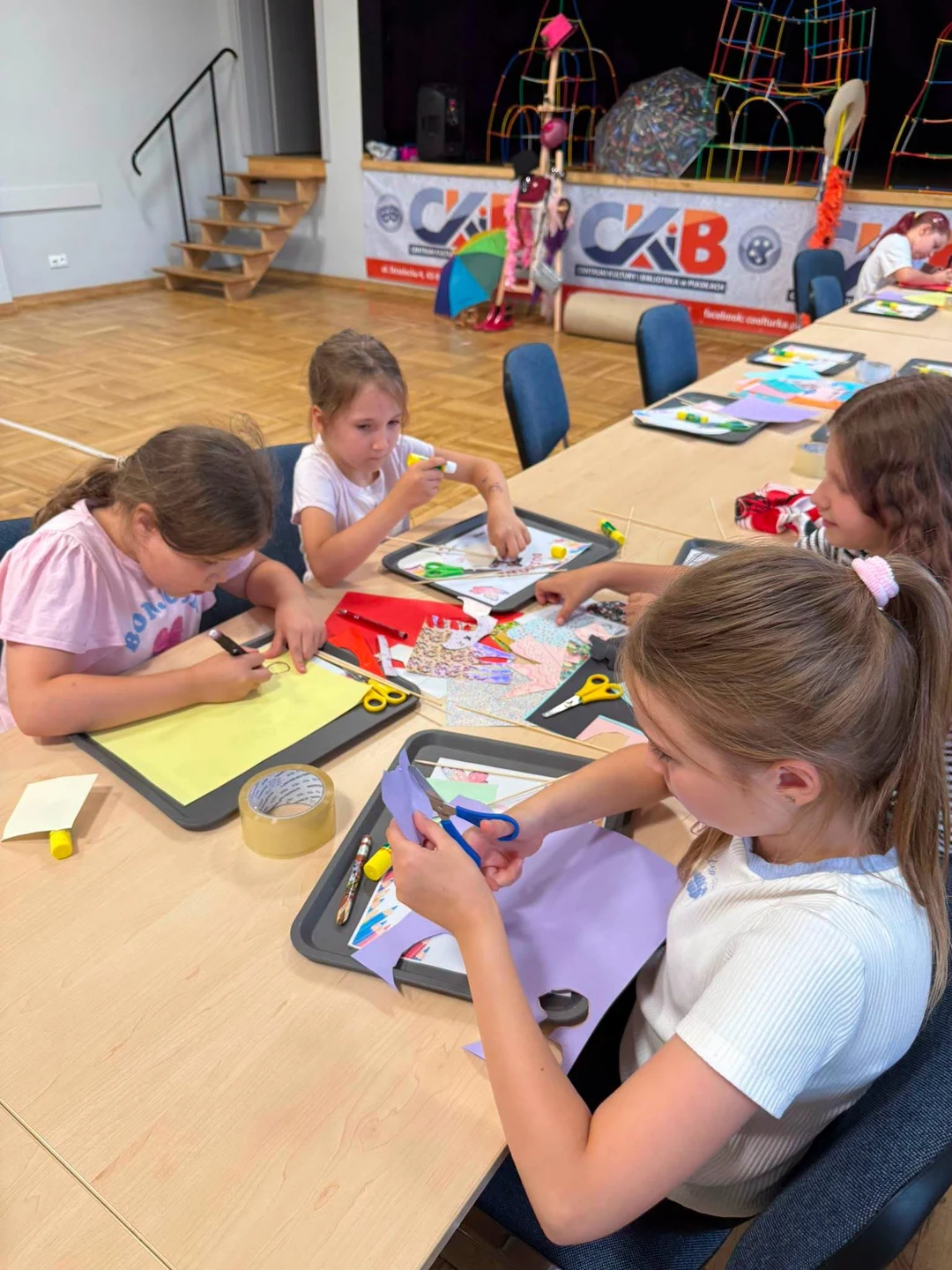 Francja Elegancja w Centrum Kultury i Bibliotece w Piaskach — zdjęcie 16