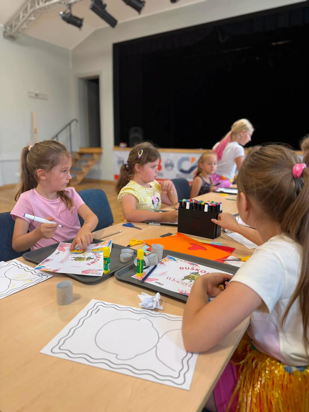 Zwiedzaj świat bez wyjazdu – animacje i kultura w Piaskach — zdjęcie 11